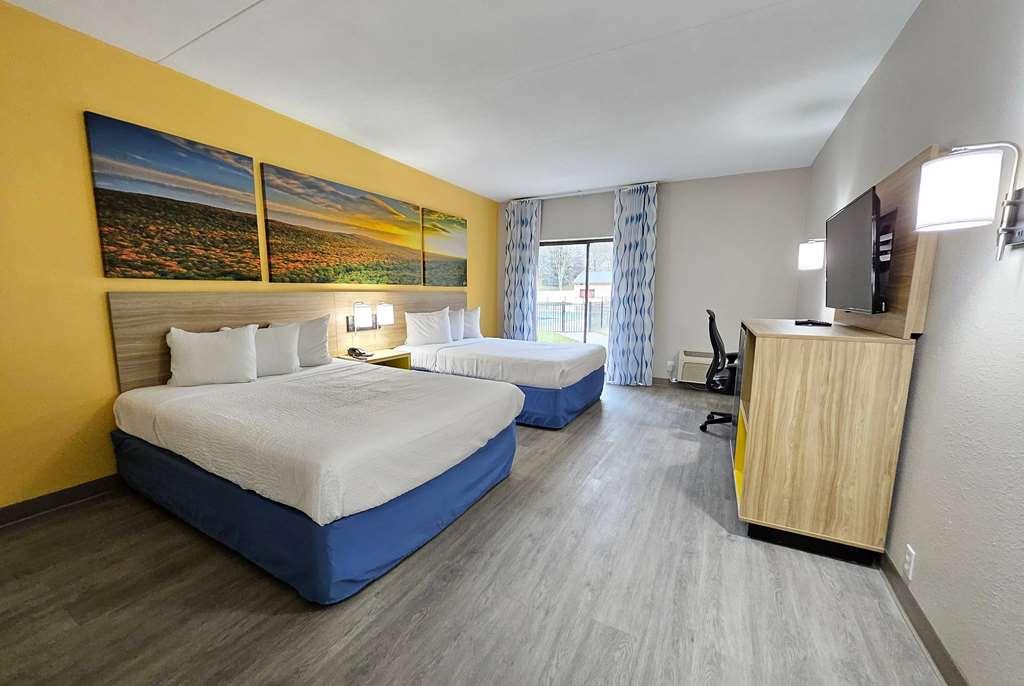 Days Inn By Wyndham Berlin Meriden Номер фото