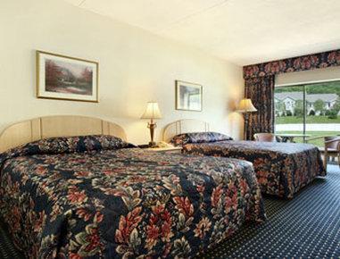 Days Inn By Wyndham Berlin Meriden Экстерьер фото